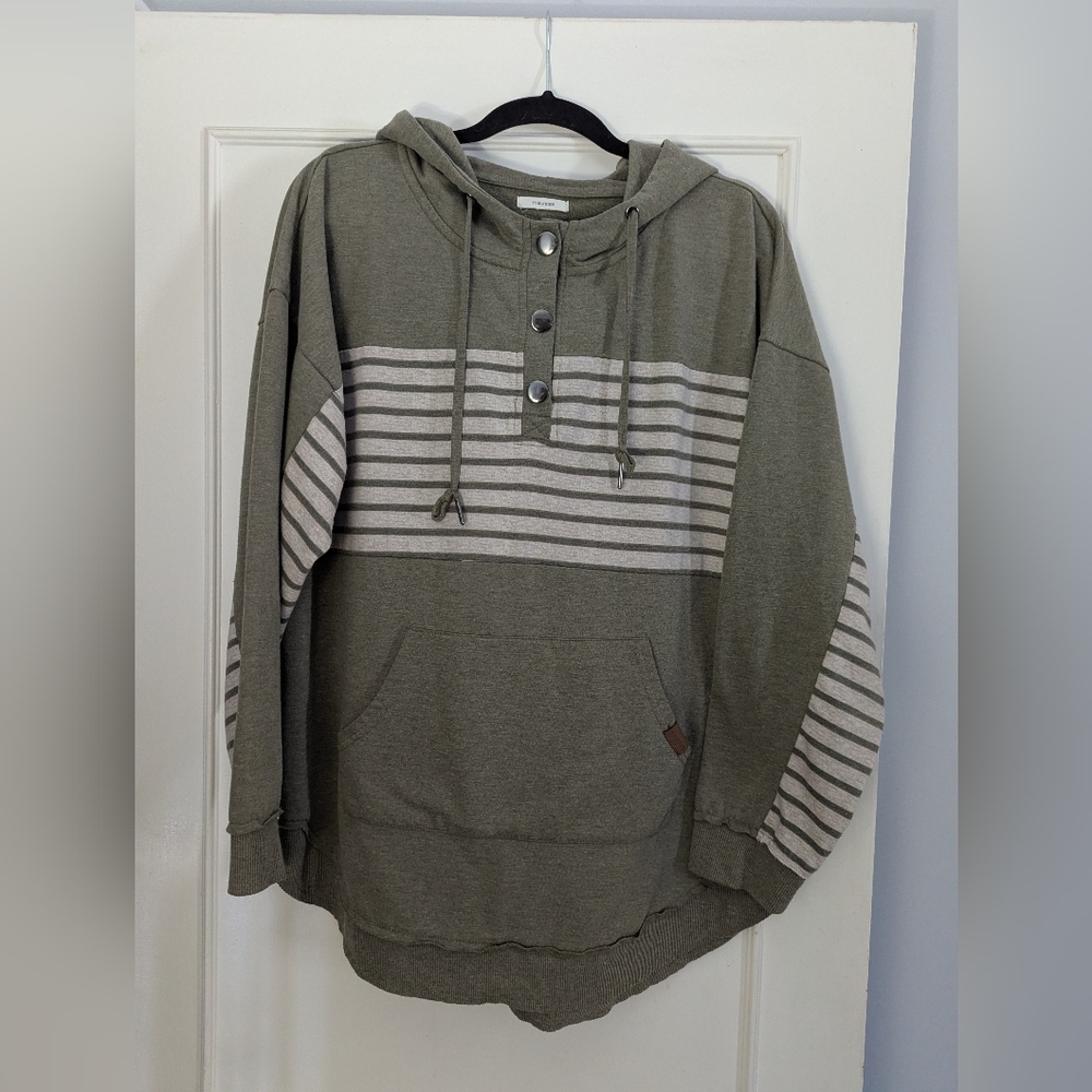 Maurices Women's L/XL Green Hoodie
